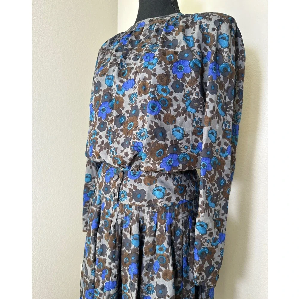 Valentino Miss V Skirt Set 100% Silk Women 8 Blue Brown Floral Pleated Vintage